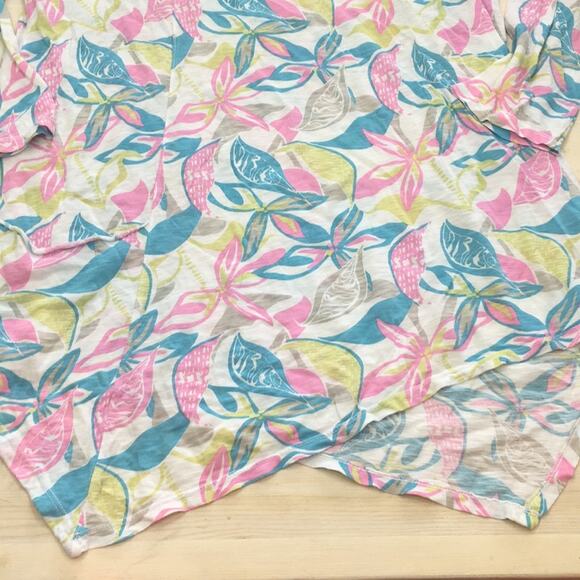 Fresh Produce 3/4 sleeve handkerchief hem flower printed scoop neck t-shirt XS - Picture 3 of 5